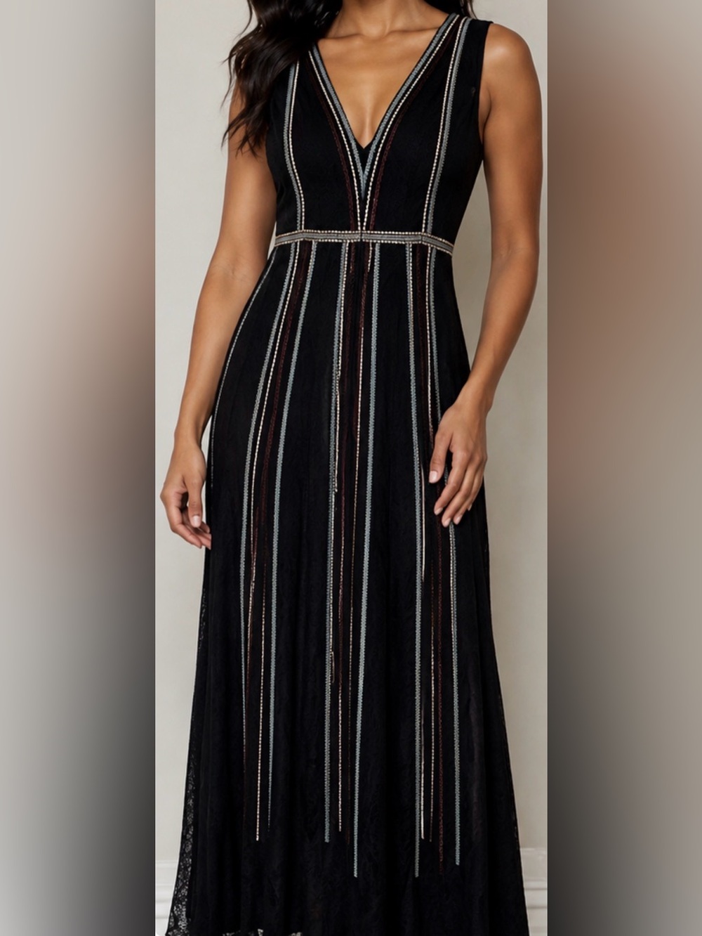 Elegant Black Striped Maxi Dress - Picture 2 of 2